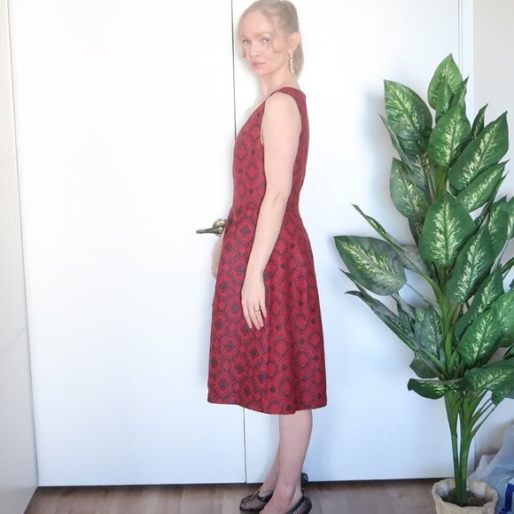 Anthropologie Hutch Red & Black Tweed V-neck Sleeveless Flare Midi Dress Size 8 - Picture 3 of 12
